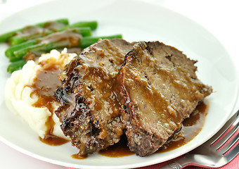 Image showing meat loaf with mashed potatoes and green beans