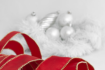 Image showing Christmas motifs with balls and chains