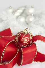 Image showing Christmas motifs with balls and chains