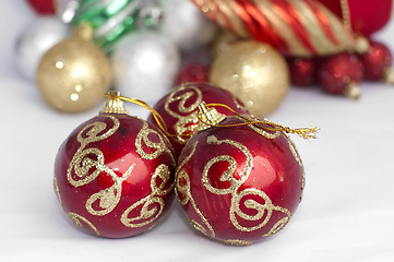 Image showing Christmas motifs with balls and chains