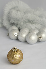Image showing Christmas motifs with balls and chains