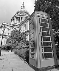 Image showing London telephone box