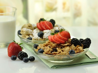 Image showing healthy breakfast with cereal and fruits