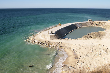 Image showing Construction of the dam.