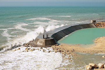 Image showing Construction of the dam.