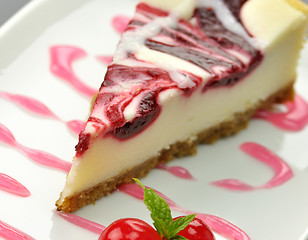 Image showing cheesecake with cherry 