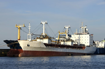 Image showing White vessel