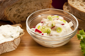 Image showing Delicious cream cheese with chives and vegetables