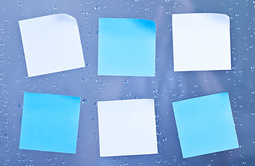 Image showing Sticky notes in bathroom