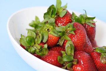 Image showing A bowl of strawberries