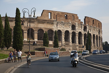 Image showing Traffic by Colosseum