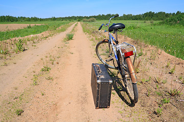 Image showing old bicycle on rural road