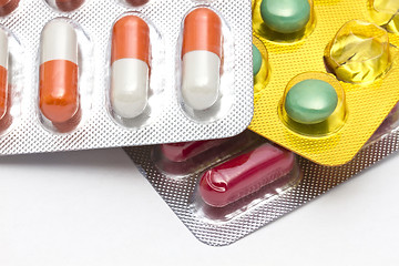 Image showing Colorful pills 