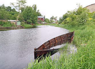 Image showing aging drowned boat