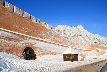 Image showing battlement near winter of the road