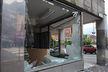 Image showing 22/7: Building damaged by terror bomb