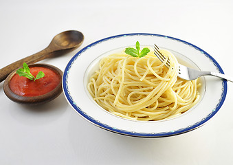 Image showing spaghetti with sauce