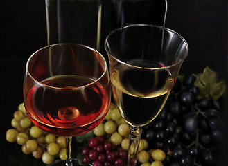 Image showing red and white wine