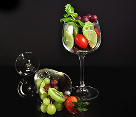 Image showing fruits in a wineglass