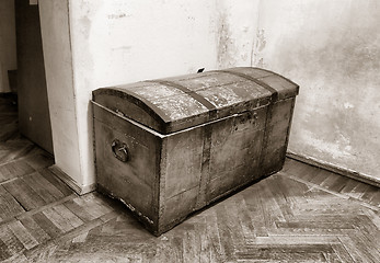 Image showing old coffer on dirty floor