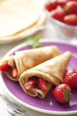 Image showing crepes with strawberries