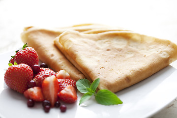 Image showing crepes with strawberries