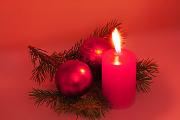 Image showing chrismas still life with red candles and balloons