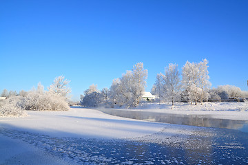 Image showing farmhouse is on coast to freeze river