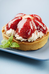 Image showing strawberry creaem cake