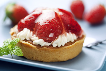 Image showing strawberry creaem cake