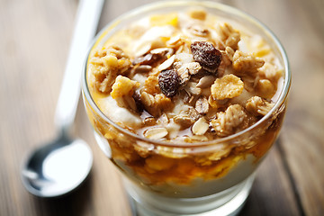 Image showing yogurt with honey and muesli