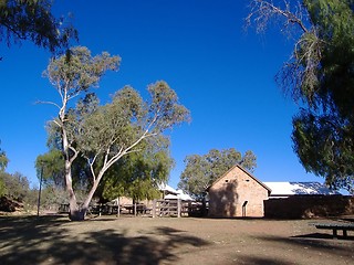 Image showing alice springs telegraph station