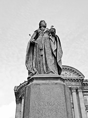 Image showing Queen Victoria statue