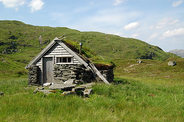 Image showing Stone cottage in Norwegian mountain