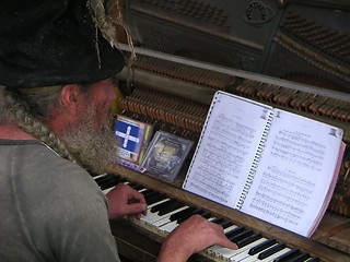 Image showing pianoplayer