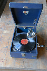 Image showing Antiquarian gramophone 