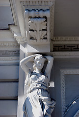 Image showing Statue of women 