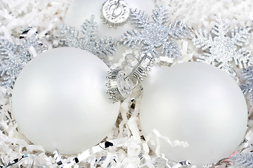 Image showing White Christmas Ornaments with Silver Snowflakes