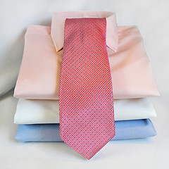 Image showing Pink tie