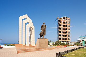 Image showing Monument Tobaniyazu Alniyazuly in Aktau.