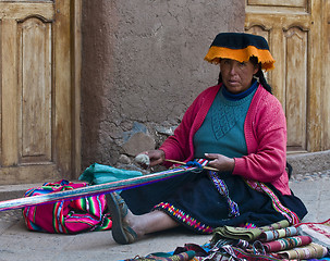 Image showing Peruvian woman weaving