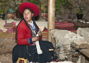 Image showing Peruvian woman weaving