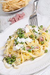 Image showing noodles with cream and ham