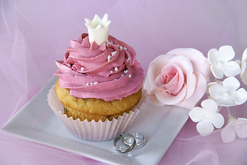 Image showing Wedding cupcake