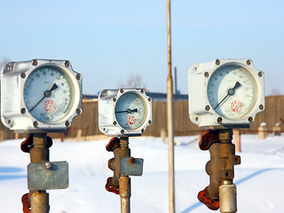 Image showing Old gas manometer 