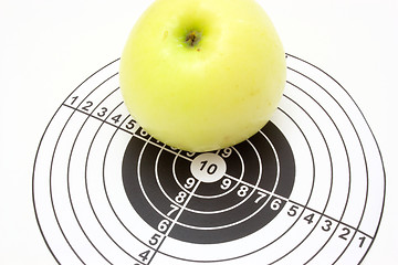 Image showing target and apple 