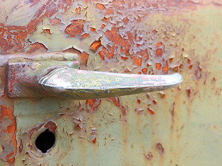 Image showing rusty old car handle