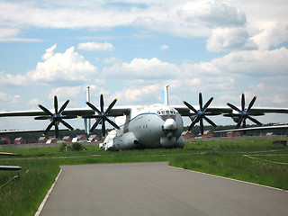 Image showing Airplane AN-22