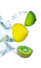 Image showing citrus fruit splashing