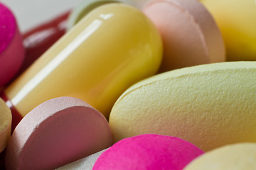 Image showing various pills